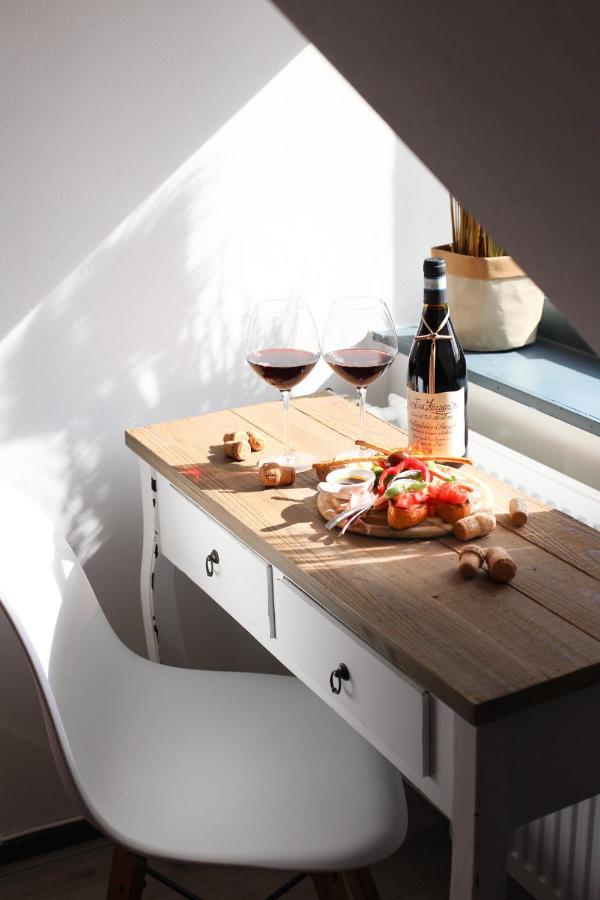 Bed and Breakfast Bed And Wine Nonsolovino Reeuwijk Exterior foto